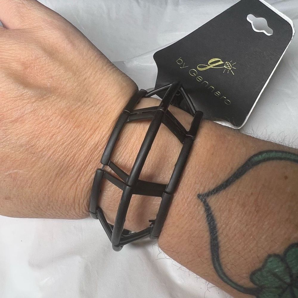 G By Gennaro Modernist Abstract Stretch Bracelet 15$